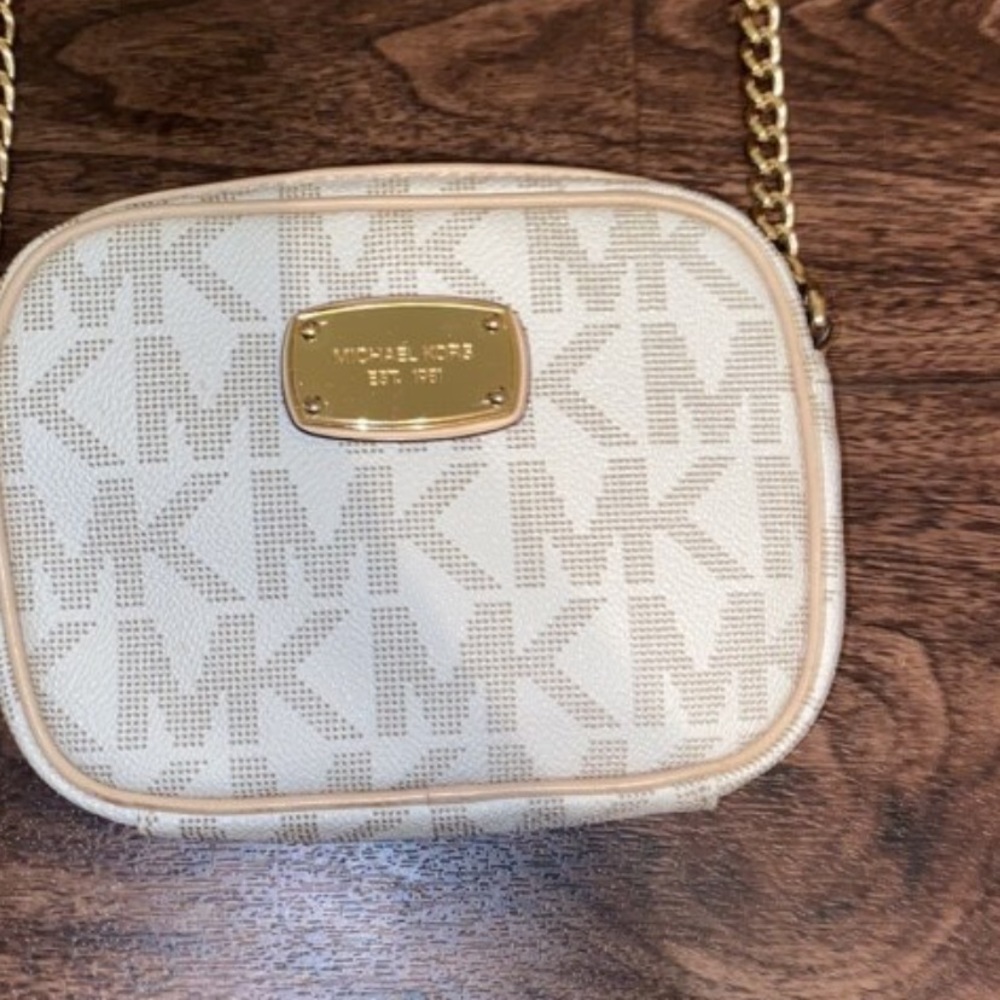 Michael Kors Crossbody